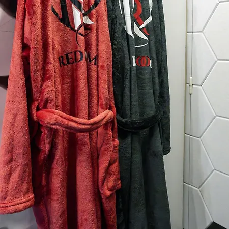 Redroom Privatif & Nuit Romantique A Deux * Voiron